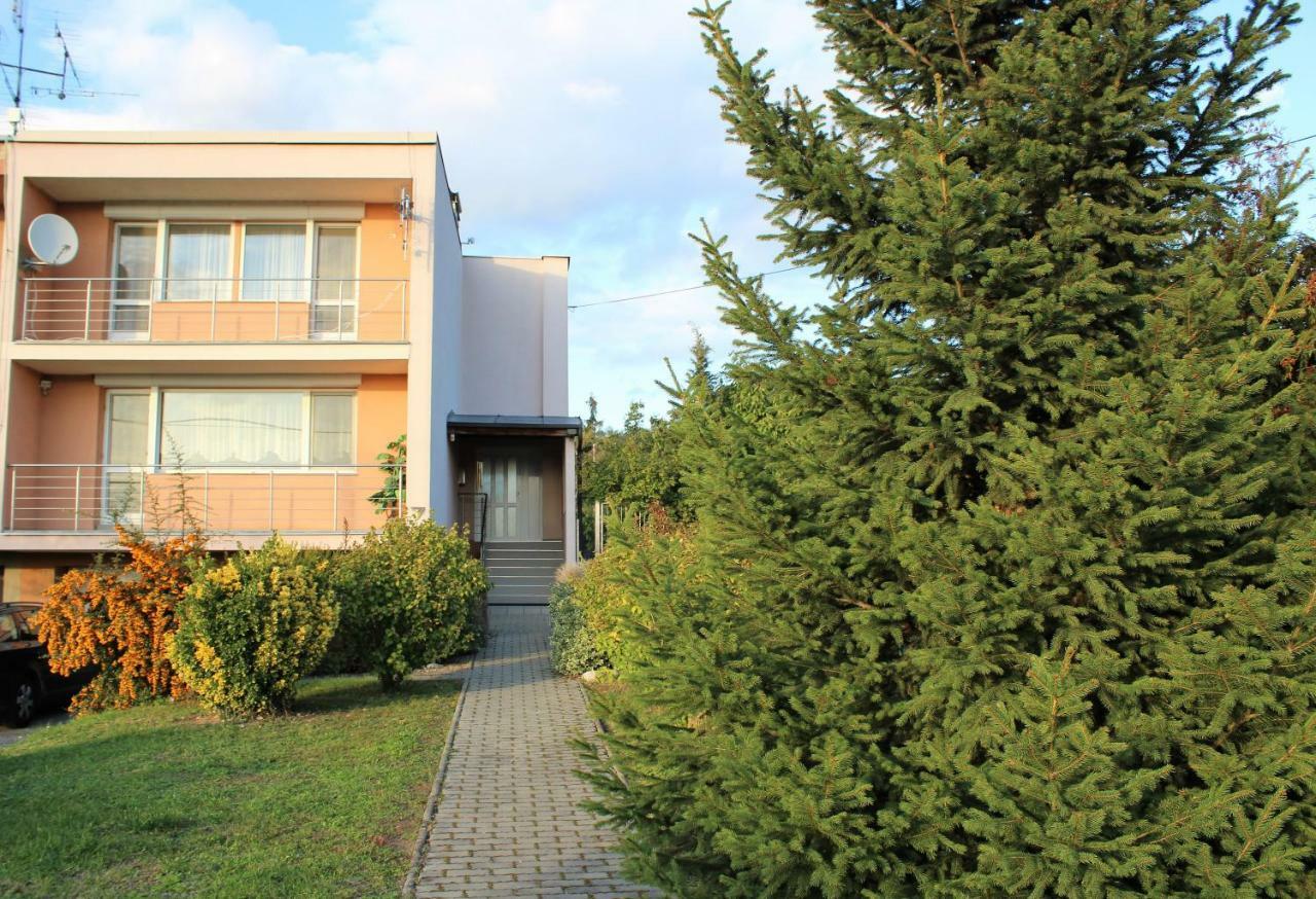 Ubytovani Marketa Perna Exterior photo